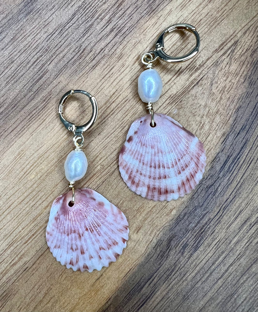 Gold Hoop Seashell with pearl Earrings