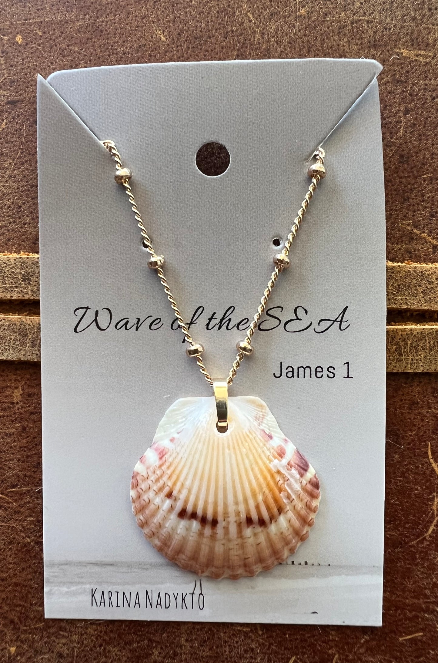 Shell Necklace on Short Gold Chain